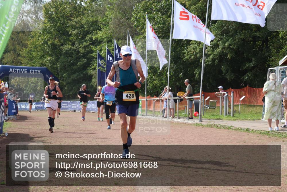 08.09.2024 - Airport Race Strokosch-Dieckow http://msf.ph/oto/6981668 08.09.2024 12:44:59 Ziel 389, 428, 465, 639, 1015, 1092, 1370 meine-sportfotos.de