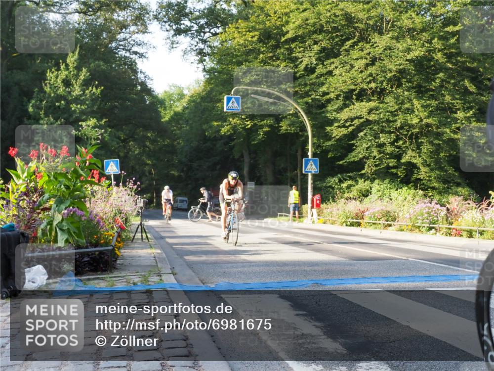 08.09.2024 - Stadtparktriathlon Zöllner http://msf.ph/oto/6981675 08.09.2024 09:12:40 Radfahren 68, 82, 88, 104, 132, 150, 157 meine-sportfotos.de