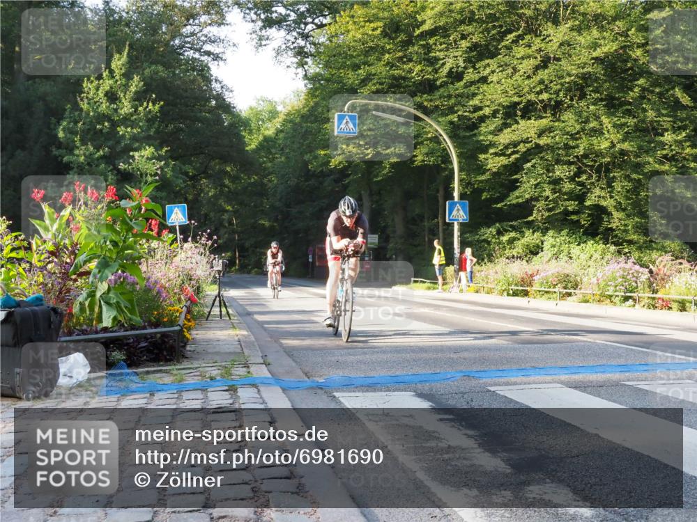 08.09.2024 - Stadtparktriathlon Zöllner http://msf.ph/oto/6981690 08.09.2024 09:12:50 Radfahren 19, 68, 82, 88, 156, 171 meine-sportfotos.de