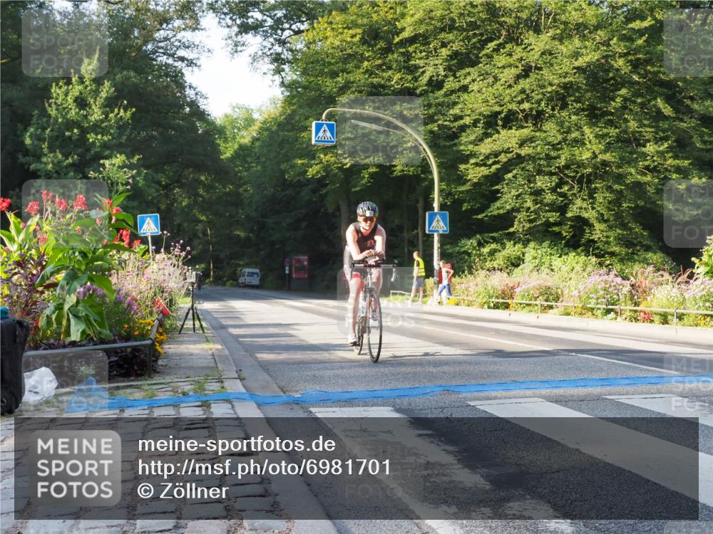 08.09.2024 - Stadtparktriathlon Zöllner http://msf.ph/oto/6981701 08.09.2024 09:12:52 Radfahren 19, 58, 68, 82, 88, 156, 171 meine-sportfotos.de