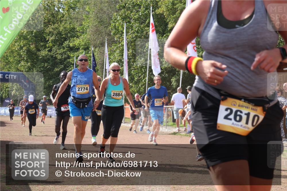 08.09.2024 - Airport Race Strokosch-Dieckow http://msf.ph/oto/6981713 08.09.2024 12:17:20 Ziel 163, 412, 1224, 2511, 2574, 2610, 2649, 2663, 2664, 2774, 2775, 2803, 2882, 2884 meine-sportfotos.de