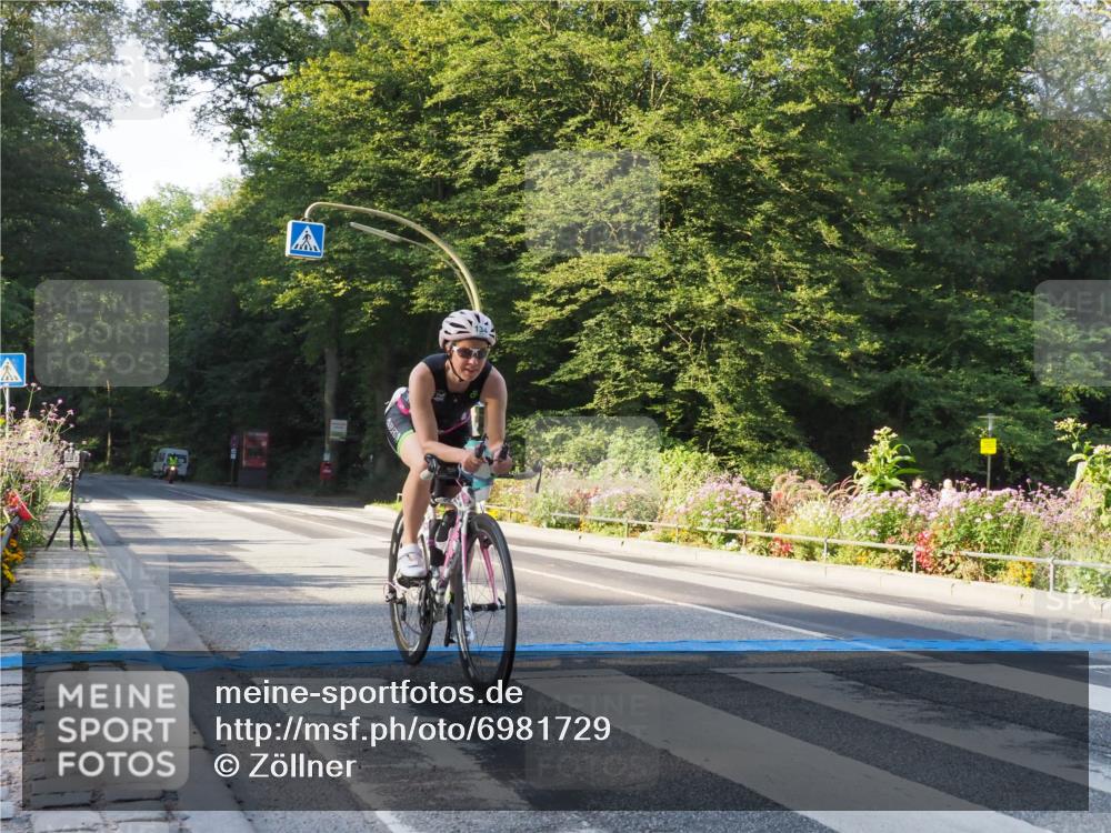 08.09.2024 - Stadtparktriathlon Zöllner http://msf.ph/oto/6981729 08.09.2024 09:13:21 Radfahren 49, 92, 134, 175 meine-sportfotos.de