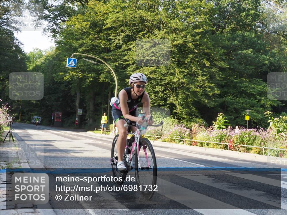 08.09.2024 - Stadtparktriathlon Zöllner http://msf.ph/oto/6981732 08.09.2024 09:13:21 Radfahren 49, 92, 134, 175 meine-sportfotos.de