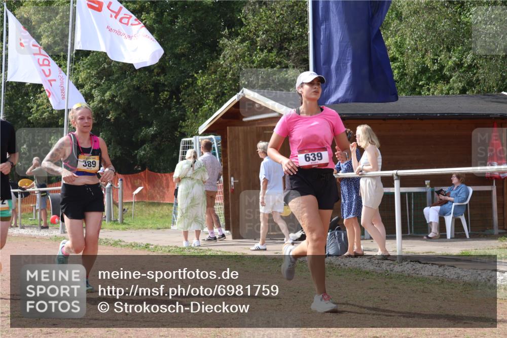 08.09.2024 - Airport Race Strokosch-Dieckow http://msf.ph/oto/6981759 08.09.2024 12:45:05 Ziel 389, 465, 639, 1015, 1055, 1092, 1238 meine-sportfotos.de