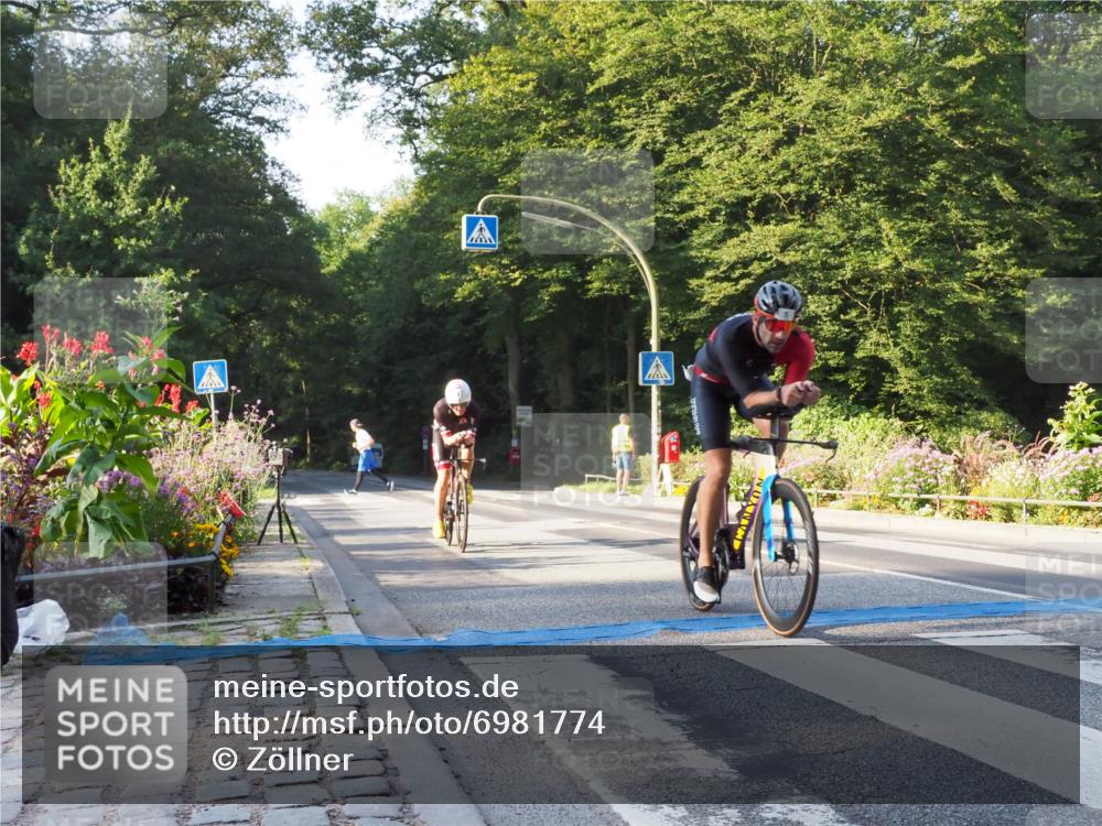 08.09.2024 - Stadtparktriathlon Zöllner http://msf.ph/oto/6981774 08.09.2024 09:13:34 Radfahren 1, 5, 49, 59, 92, 106, 122, 165 meine-sportfotos.de