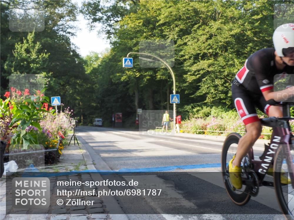 08.09.2024 - Stadtparktriathlon Zöllner http://msf.ph/oto/6981787 08.09.2024 09:13:35 Radfahren 1, 5, 59, 92, 106, 122, 165 meine-sportfotos.de