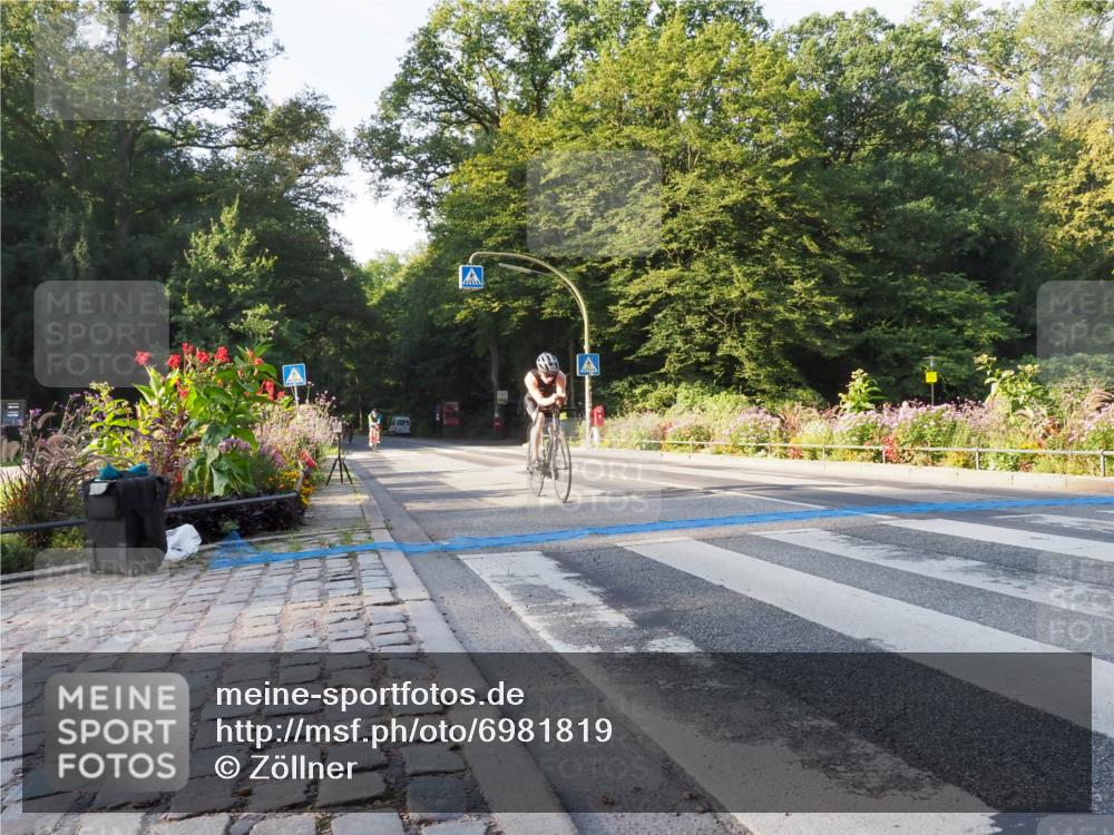 08.09.2024 - Stadtparktriathlon Zöllner http://msf.ph/oto/6981819 08.09.2024 09:14:02 Radfahren 33, 65, 126, 135, 145 meine-sportfotos.de