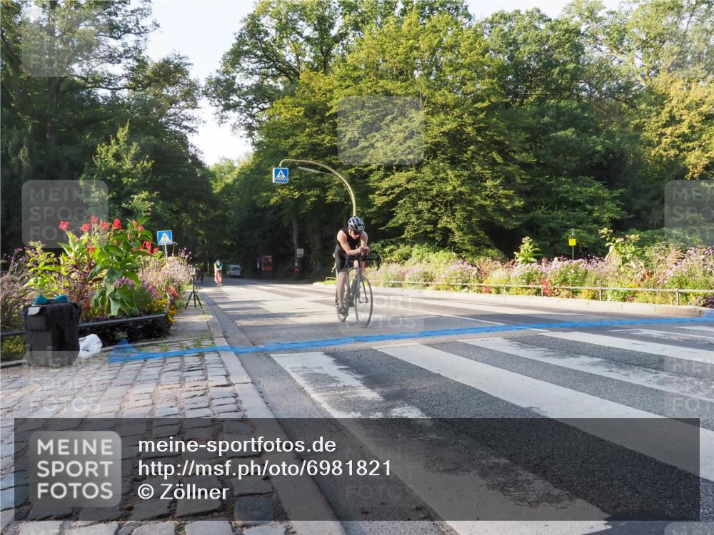 08.09.2024 - Stadtparktriathlon Zöllner http://msf.ph/oto/6981821 08.09.2024 09:14:02 Radfahren 33, 65, 126, 135, 145 meine-sportfotos.de