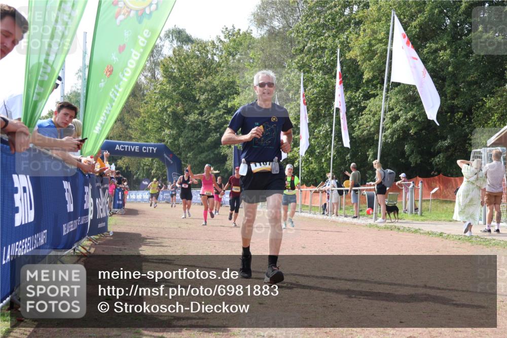 08.09.2024 - Airport Race Strokosch-Dieckow http://msf.ph/oto/6981883 08.09.2024 12:45:23 Ziel 99, 337, 544, 1107, 1492 meine-sportfotos.de