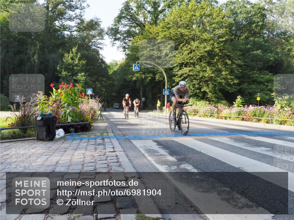 08.09.2024 - Stadtparktriathlon Zöllner http://msf.ph/oto/6981904 08.09.2024 09:14:31 Radfahren 6, 14, 22, 29, 48, 50, 110, 146 meine-sportfotos.de