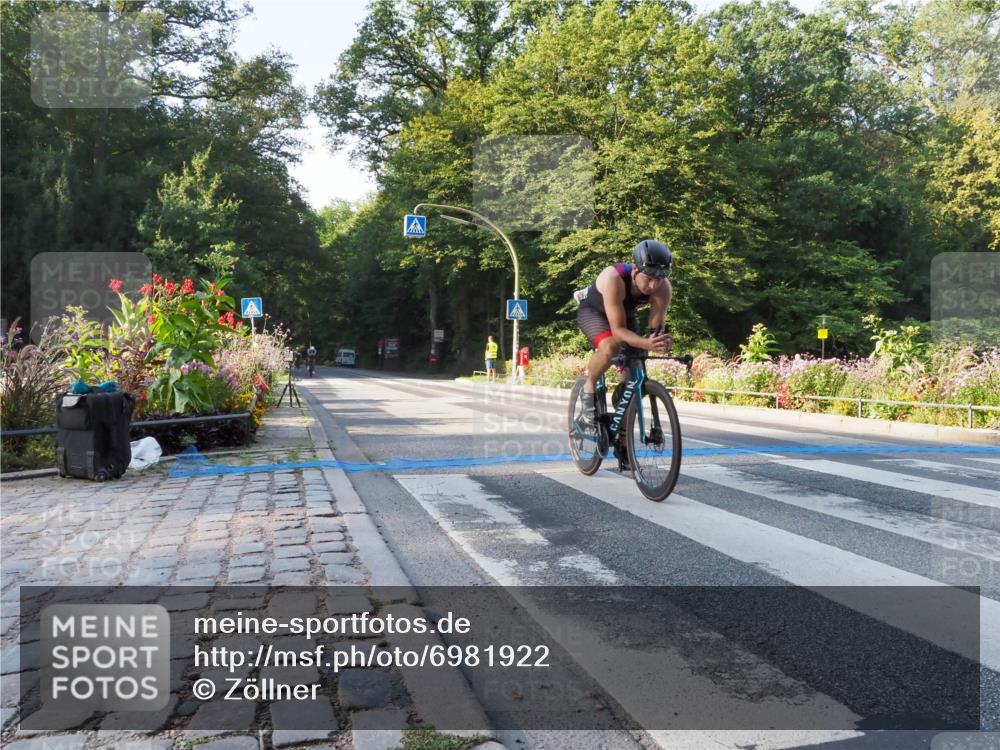 08.09.2024 - Stadtparktriathlon Zöllner http://msf.ph/oto/6981922 08.09.2024 09:14:35 Radfahren 14, 22, 29, 47, 50, 64, 110, 146 meine-sportfotos.de