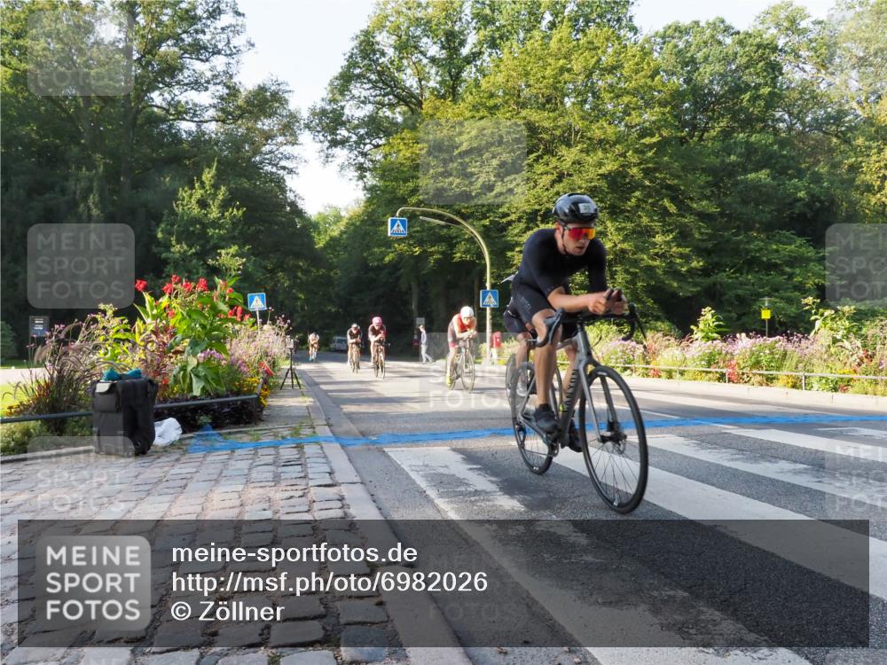 08.09.2024 - Stadtparktriathlon Zöllner http://msf.ph/oto/6982026 08.09.2024 09:15:18 Radfahren 15, 21, 35, 40, 44, 54, 63, 75, 76, 127 meine-sportfotos.de