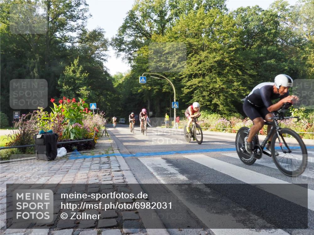 08.09.2024 - Stadtparktriathlon Zöllner http://msf.ph/oto/6982031 08.09.2024 09:15:19 Radfahren 15, 21, 32, 35, 40, 44, 54, 63, 75, 76, 127 meine-sportfotos.de