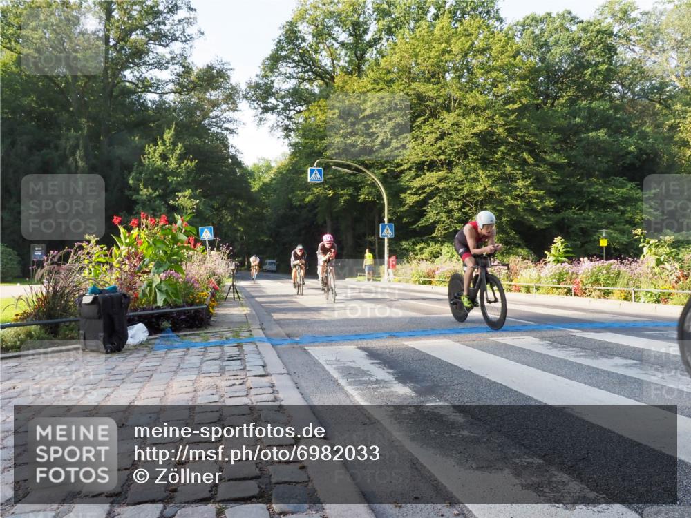 08.09.2024 - Stadtparktriathlon Zöllner http://msf.ph/oto/6982033 08.09.2024 09:15:19 Radfahren 15, 21, 32, 35, 40, 44, 54, 63, 75, 76, 127 meine-sportfotos.de