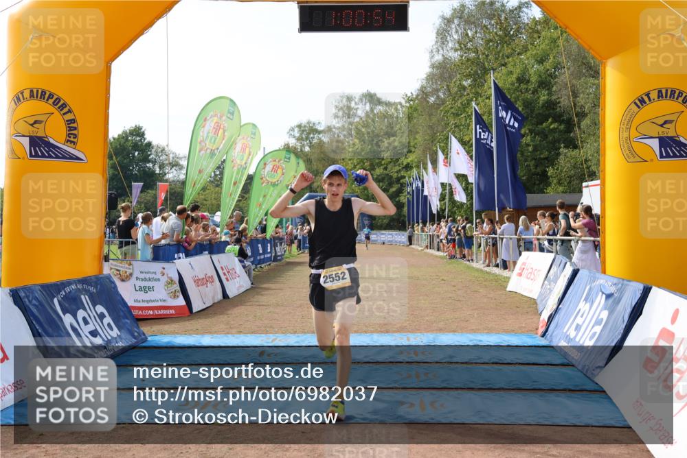 08.09.2024 - Airport Race Strokosch-Dieckow http://msf.ph/oto/6982037 08.09.2024 12:01:35 Ziel 2552, 2567, 2672 meine-sportfotos.de