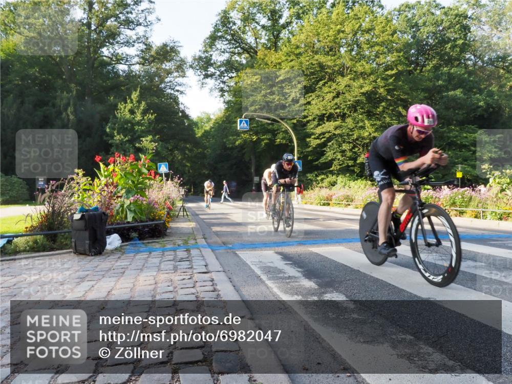 08.09.2024 - Stadtparktriathlon Zöllner http://msf.ph/oto/6982047 08.09.2024 09:15:20 Radfahren 15, 21, 32, 35, 40, 44, 54, 63, 75, 76, 127 meine-sportfotos.de