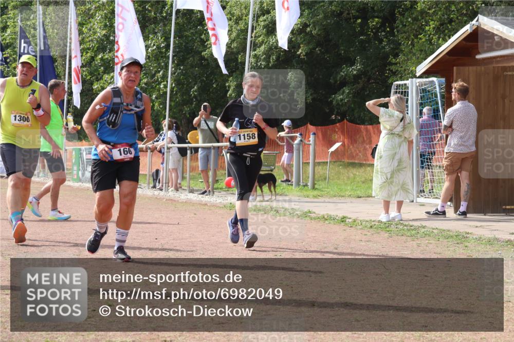 08.09.2024 - Airport Race Strokosch-Dieckow http://msf.ph/oto/6982049 08.09.2024 12:45:35 Ziel 160, 776, 1158, 1277, 1300, 1494 meine-sportfotos.de