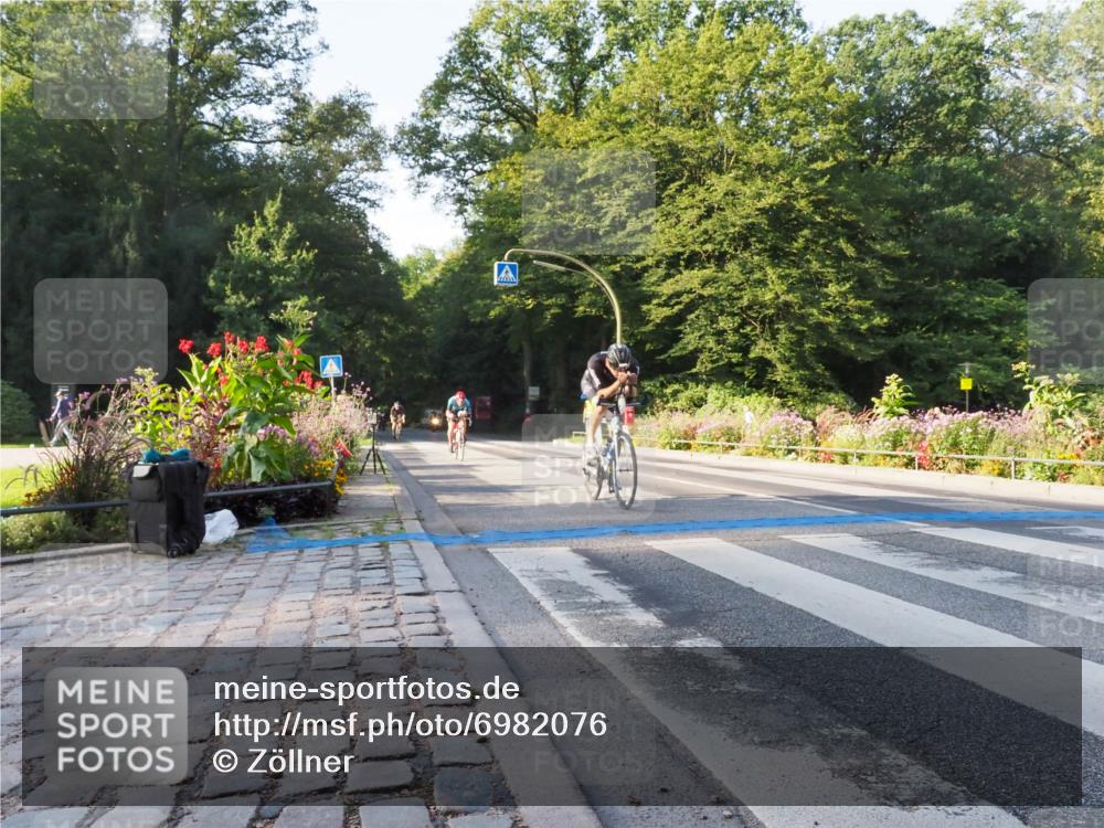 08.09.2024 - Stadtparktriathlon Zöllner http://msf.ph/oto/6982076 08.09.2024 09:15:27 Radfahren 25, 32, 72, 75, 99, 127, 179 meine-sportfotos.de