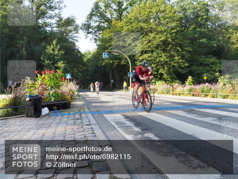 08.09.2024 - Stadtparktriathlon Zöllner http://msf.ph/oto/6982115 08.09.2024 09:15:45 Radfahren 26, 37, 90, 109, 113 meine-sportfotos.de