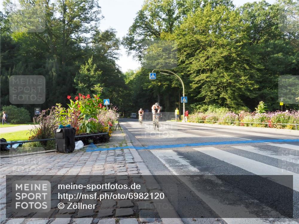 08.09.2024 - Stadtparktriathlon Zöllner http://msf.ph/oto/6982120 08.09.2024 09:15:46 Radfahren 26, 37, 90, 109, 113 meine-sportfotos.de