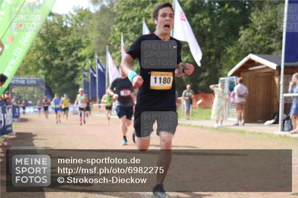 08.09.2024 - Airport Race Strokosch-Dieckow http://msf.ph/oto/6982275 08.09.2024 12:45:54 Ziel 6, 93, 346, 414, 566, 664, 770, 1180, 1387, 3080 meine-sportfotos.de