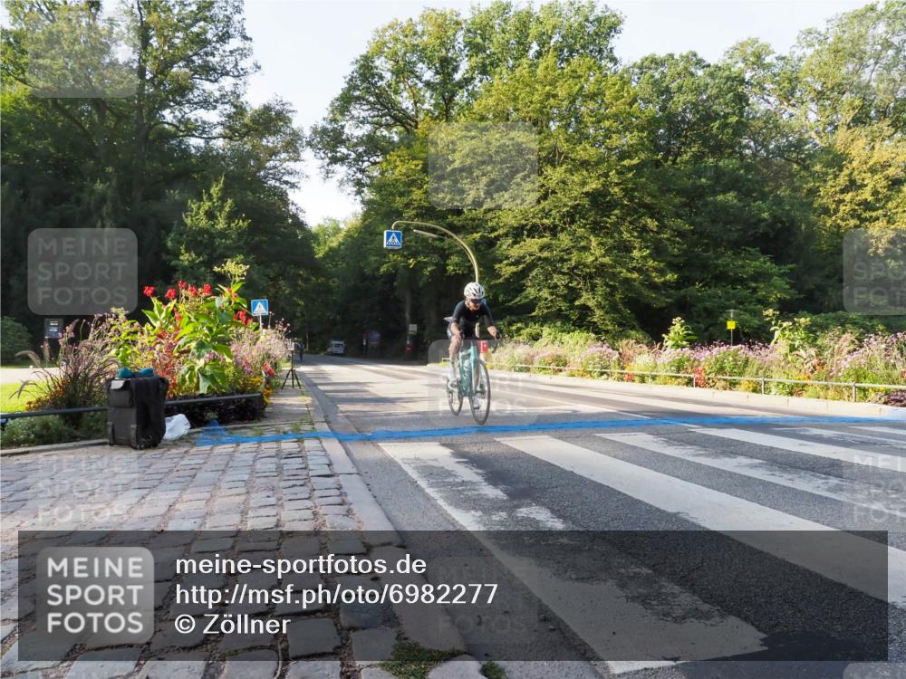 08.09.2024 - Stadtparktriathlon Zöllner http://msf.ph/oto/6982277 08.09.2024 09:17:34 Radfahren 101, 131, 153, 172 meine-sportfotos.de