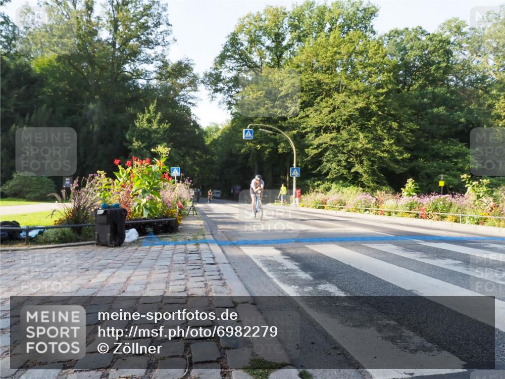 08.09.2024 - Stadtparktriathlon Zöllner http://msf.ph/oto/6982279 08.09.2024 09:17:39 Radfahren 101, 114, 119, 153, 172 meine-sportfotos.de