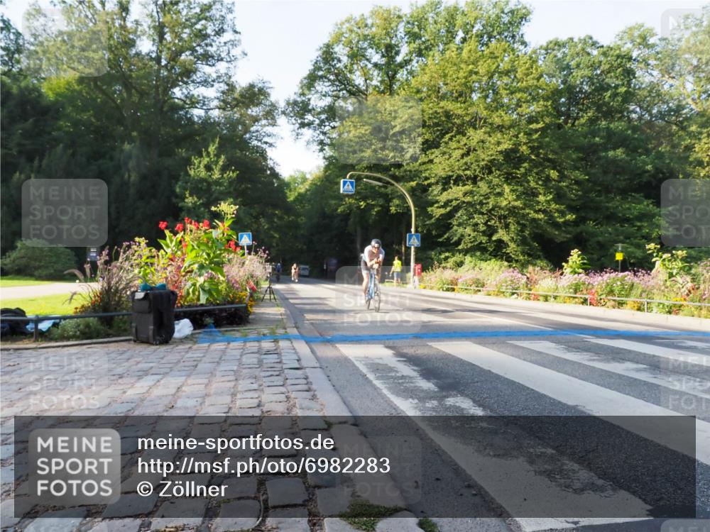 08.09.2024 - Stadtparktriathlon Zöllner http://msf.ph/oto/6982283 08.09.2024 09:17:39 Radfahren 101, 114, 119, 153, 172 meine-sportfotos.de