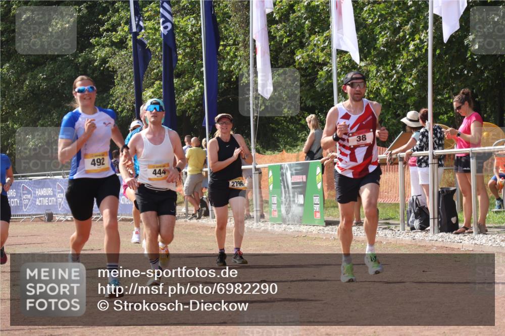 08.09.2024 - Airport Race Strokosch-Dieckow http://msf.ph/oto/6982290 08.09.2024 12:18:20 Ziel 38, 444, 492, 543, 2635, 2754, 2796, 3128 meine-sportfotos.de