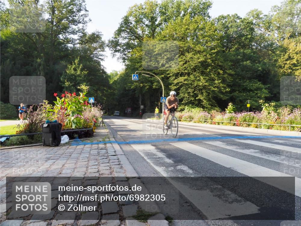 08.09.2024 - Stadtparktriathlon Zöllner http://msf.ph/oto/6982305 08.09.2024 09:17:51 Radfahren 30, 42, 114 meine-sportfotos.de