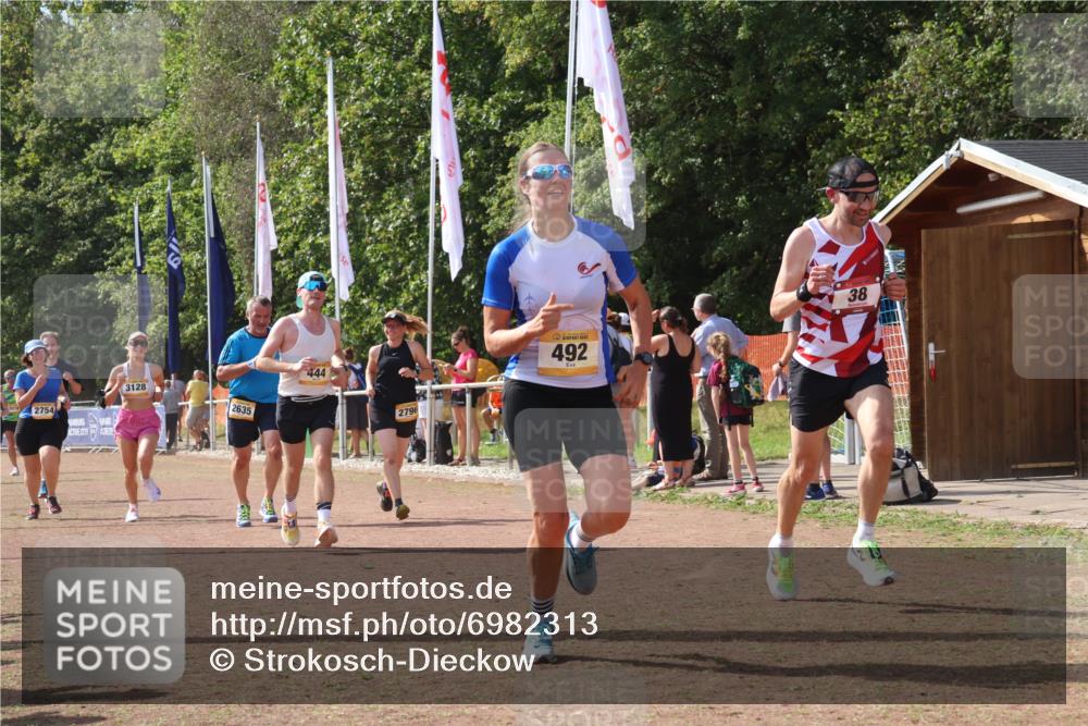 08.09.2024 - Airport Race Strokosch-Dieckow http://msf.ph/oto/6982313 08.09.2024 12:18:22 Ziel 38, 444, 492, 543, 2635, 2754, 2796, 3018, 3128 meine-sportfotos.de