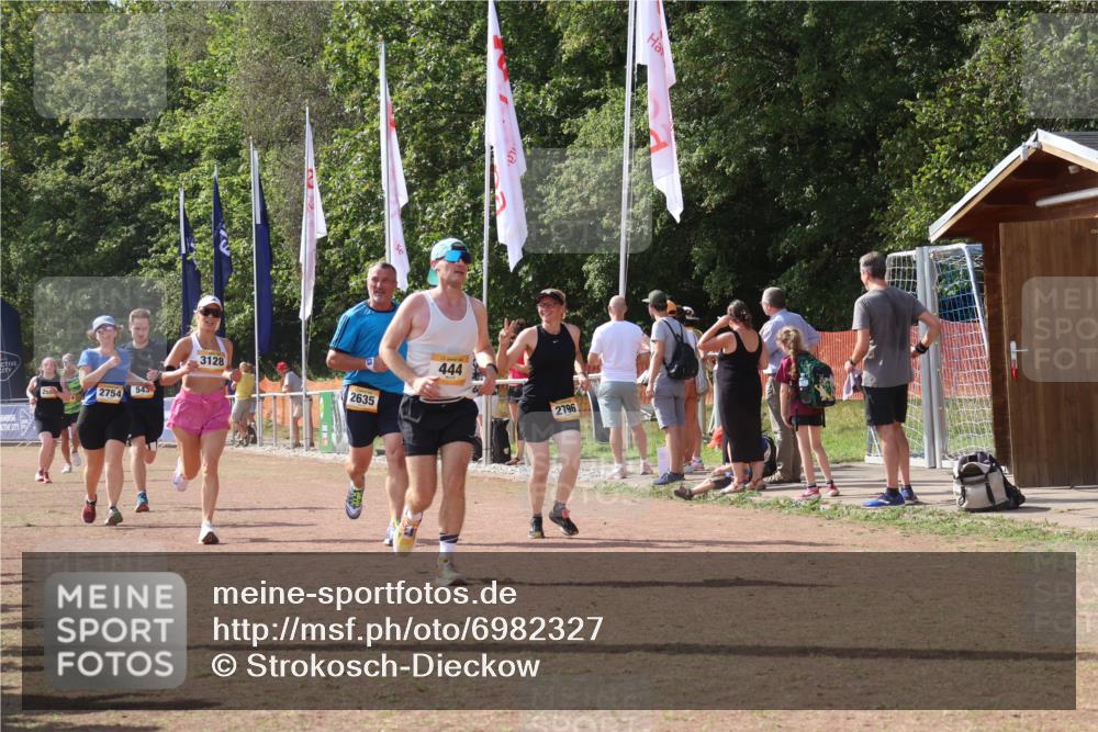 08.09.2024 - Airport Race Strokosch-Dieckow http://msf.ph/oto/6982327 08.09.2024 12:18:23 Ziel 38, 444, 492, 543, 2554, 2635, 2754, 2796, 3018, 3128 meine-sportfotos.de