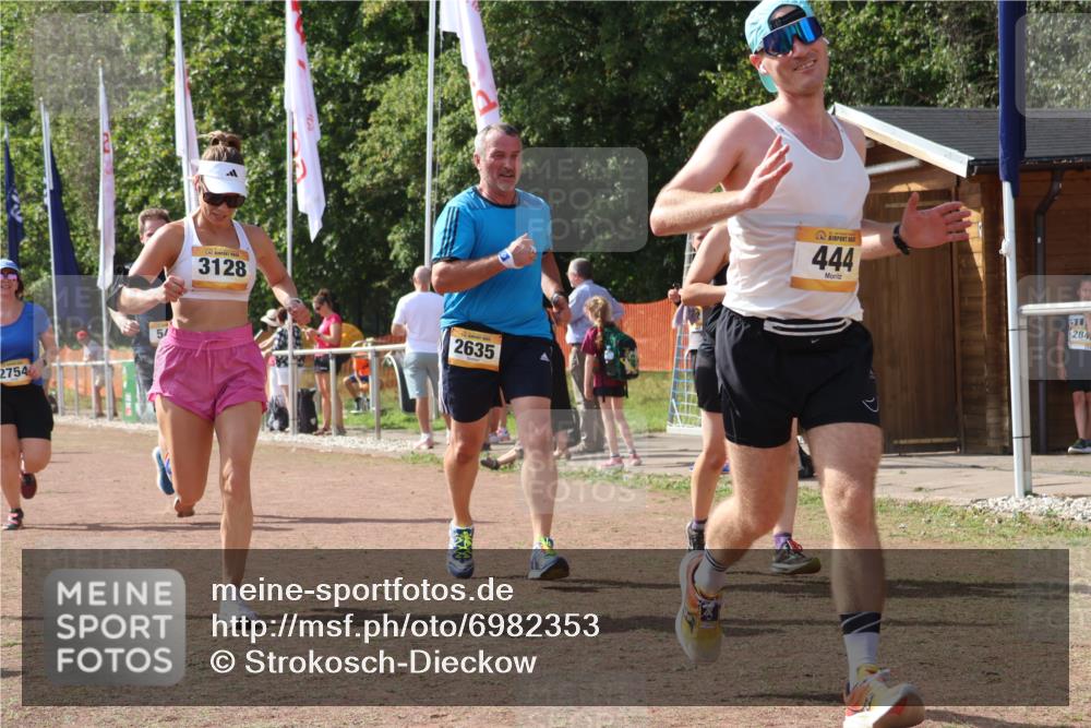 08.09.2024 - Airport Race Strokosch-Dieckow http://msf.ph/oto/6982353 08.09.2024 12:18:25 Ziel 444, 543, 2554, 2635, 2754, 2796, 2797, 3018, 3128 meine-sportfotos.de