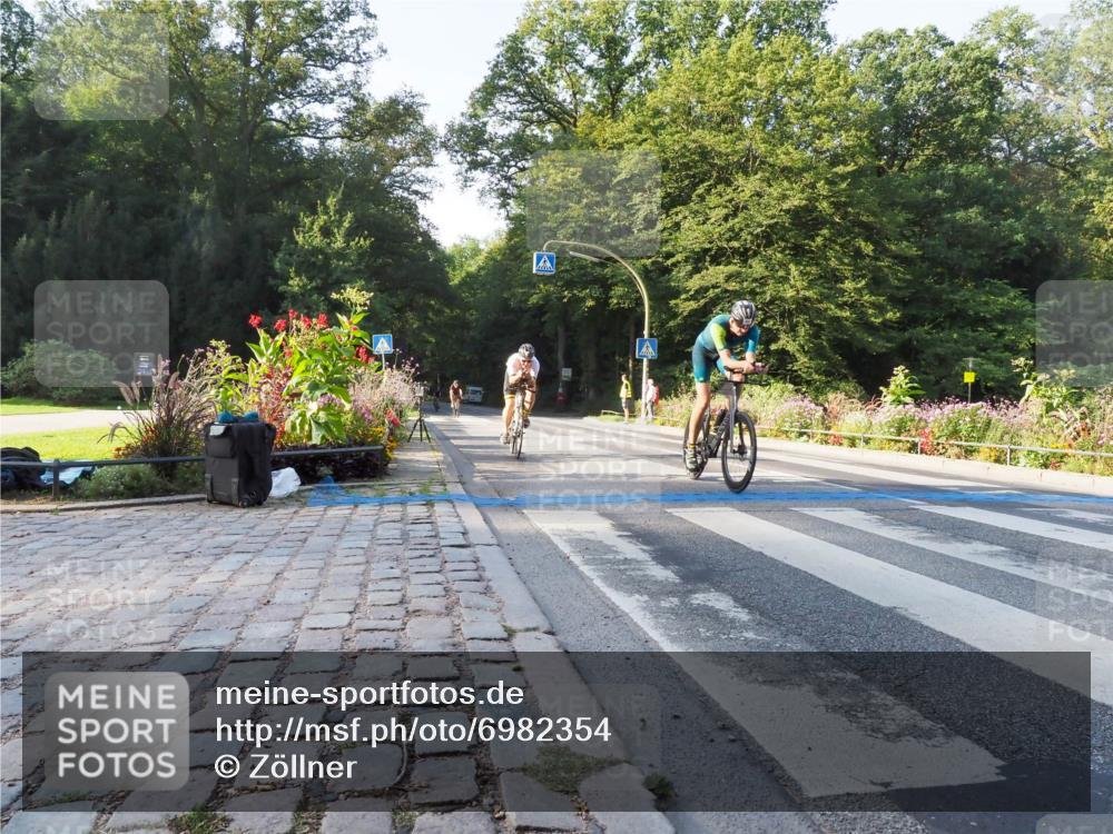 08.09.2024 - Stadtparktriathlon Zöllner http://msf.ph/oto/6982354 08.09.2024 09:18:20 Radfahren 60, 61, 124, 140, 144, 167 meine-sportfotos.de