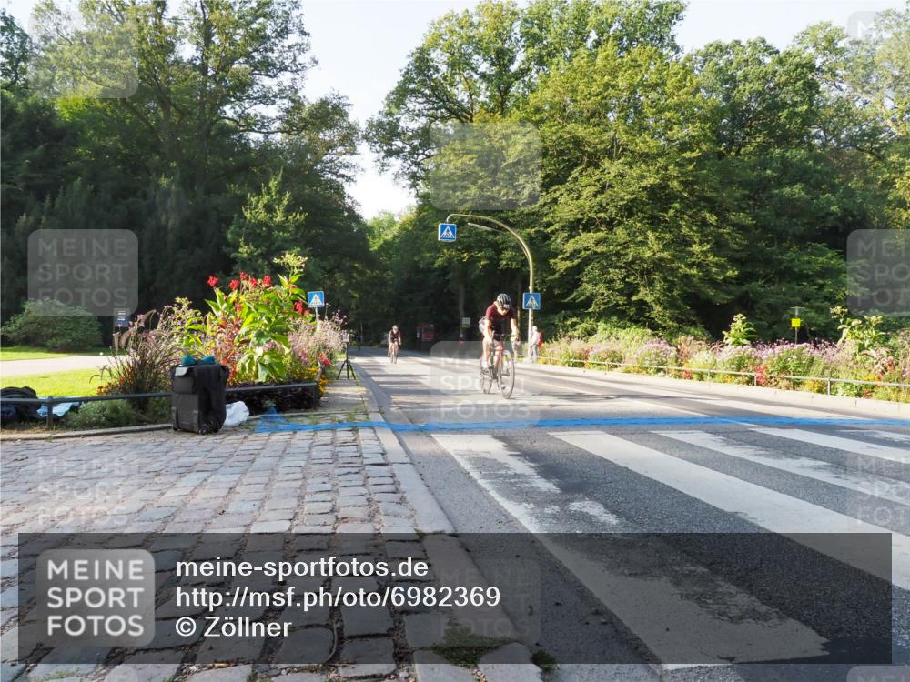 08.09.2024 - Stadtparktriathlon Zöllner http://msf.ph/oto/6982369 08.09.2024 09:18:22 Radfahren 60, 61, 124, 140, 144, 167 meine-sportfotos.de