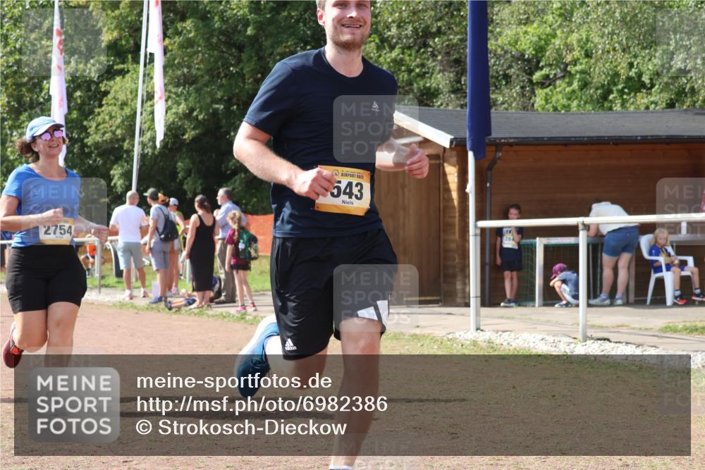 08.09.2024 - Airport Race Strokosch-Dieckow http://msf.ph/oto/6982386 08.09.2024 12:18:27 Ziel 444, 543, 2554, 2635, 2754, 2796, 2797, 3018, 3128 meine-sportfotos.de
