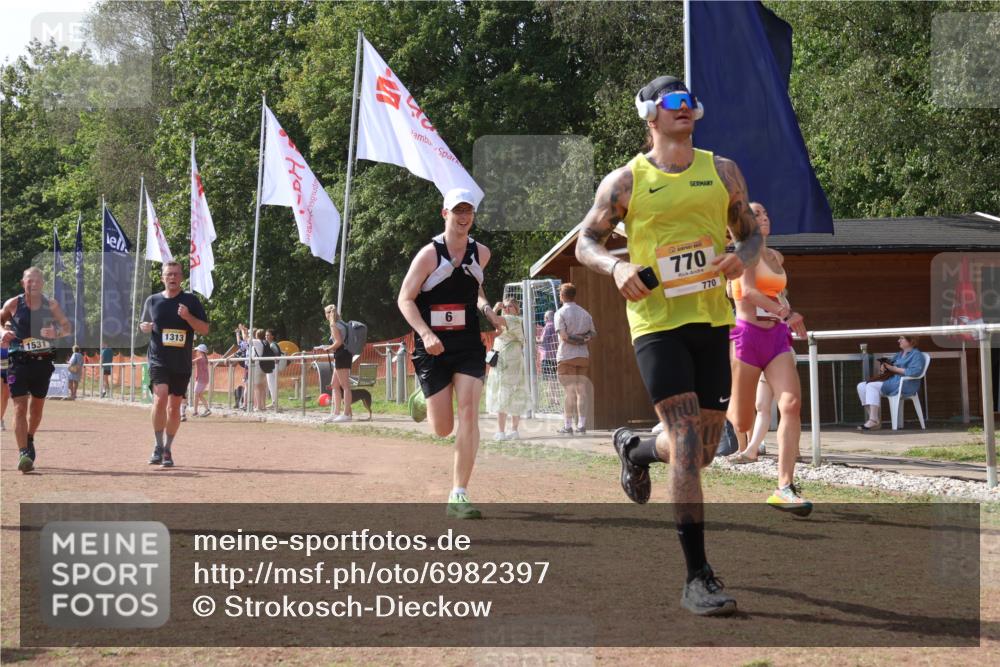 08.09.2024 - Airport Race Strokosch-Dieckow http://msf.ph/oto/6982397 08.09.2024 12:46:02 Ziel 6, 346, 414, 566, 770, 989, 1313, 1531, 3080 meine-sportfotos.de