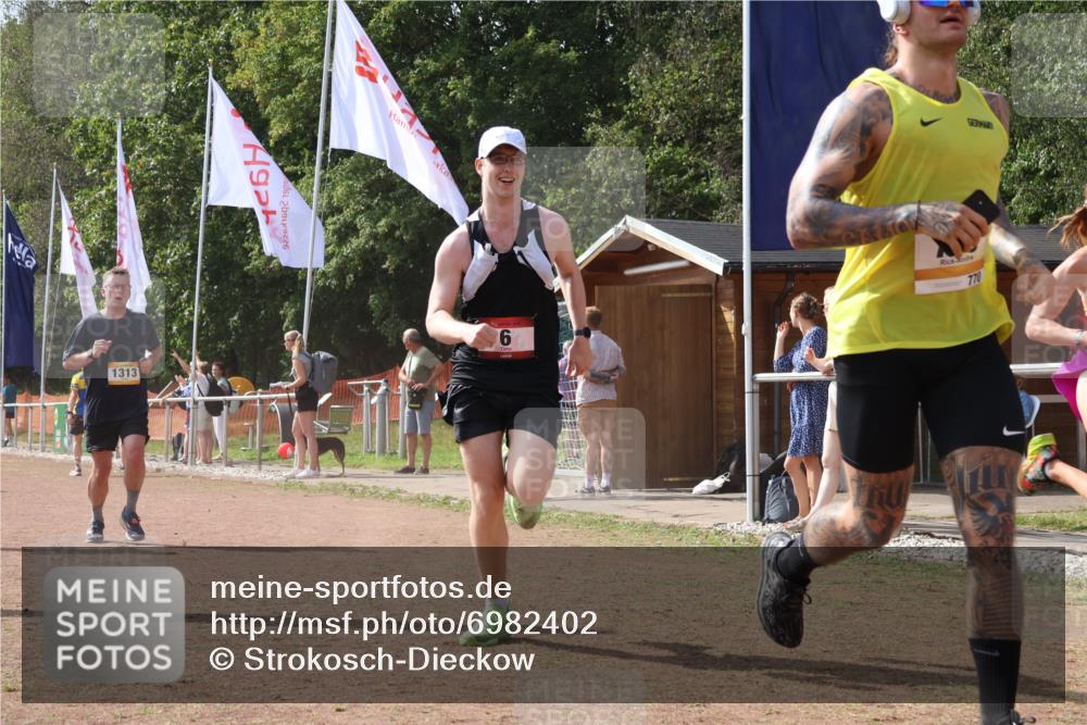 08.09.2024 - Airport Race Strokosch-Dieckow http://msf.ph/oto/6982402 08.09.2024 12:46:03 Ziel 6, 346, 414, 566, 770, 989, 1313, 1531, 3080 meine-sportfotos.de
