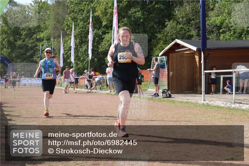 08.09.2024 - Airport Race Strokosch-Dieckow http://msf.ph/oto/6982445 08.09.2024 12:18:33 Ziel 2554, 2797, 3018 meine-sportfotos.de