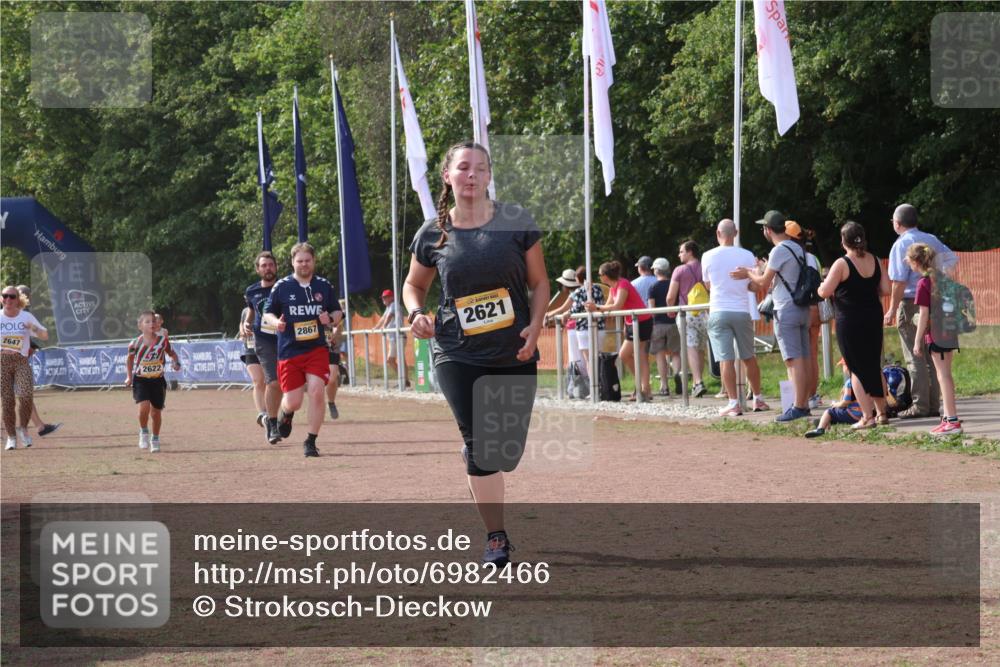 08.09.2024 - Airport Race Strokosch-Dieckow http://msf.ph/oto/6982466 08.09.2024 12:18:41 Ziel 2621, 2622, 2647, 2727, 2867 meine-sportfotos.de