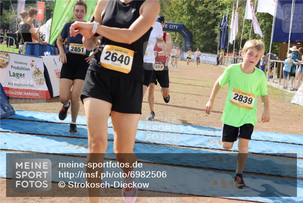 08.09.2024 - Airport Race Strokosch-Dieckow http://msf.ph/oto/6982506 08.09.2024 12:13:14 Ziel 1012, 2504, 2592, 2640, 2839, 2851, 2869, 2897 meine-sportfotos.de