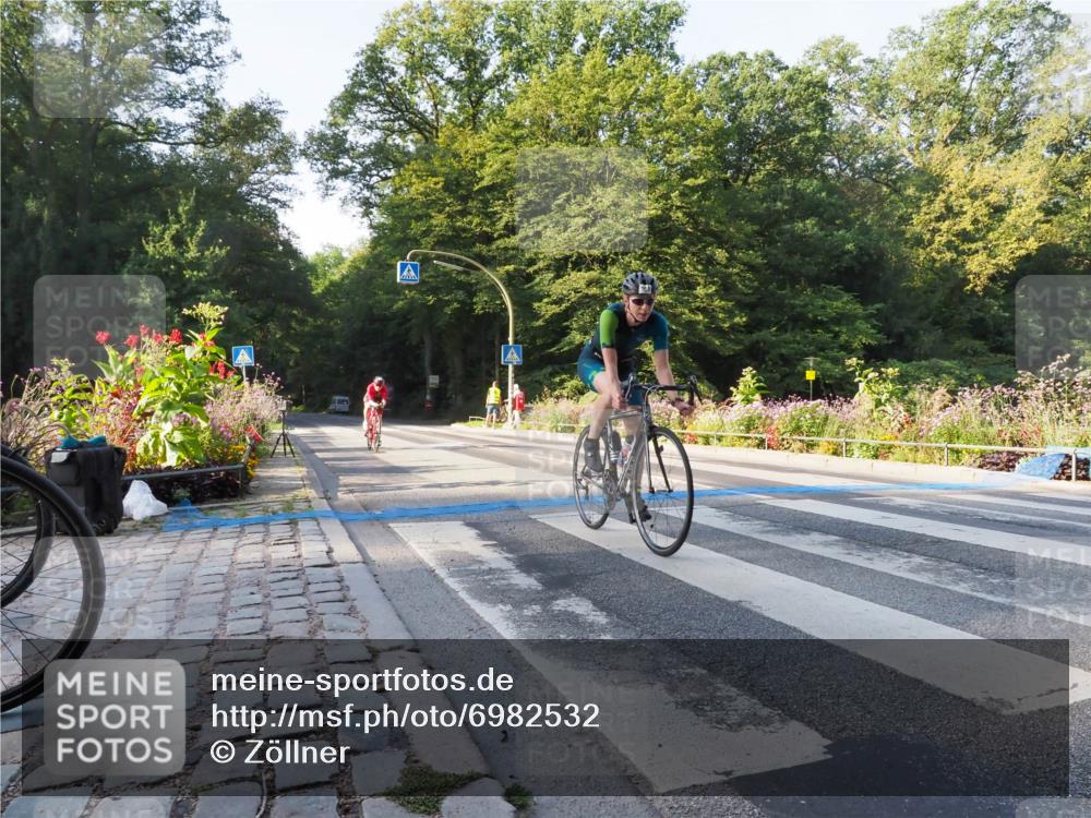 08.09.2024 - Stadtparktriathlon Zöllner http://msf.ph/oto/6982532 08.09.2024 09:20:37 Radfahren 145, 165 meine-sportfotos.de