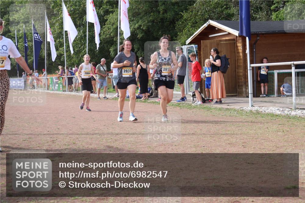 08.09.2024 - Airport Race Strokosch-Dieckow http://msf.ph/oto/6982547 08.09.2024 12:18:49 Ziel 48, 237, 2622, 2647, 2727, 2816, 2837, 2864, 2867 meine-sportfotos.de