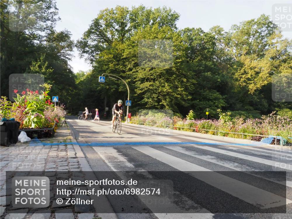 08.09.2024 - Stadtparktriathlon Zöllner http://msf.ph/oto/6982574 08.09.2024 09:21:02 Radfahren 3, 6, 14, 93 meine-sportfotos.de