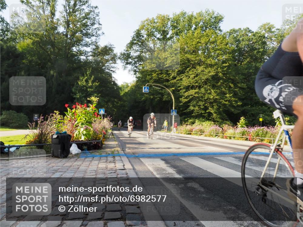 08.09.2024 - Stadtparktriathlon Zöllner http://msf.ph/oto/6982577 08.09.2024 09:21:12 Radfahren 3, 14, 52, 162, 166, 168 meine-sportfotos.de