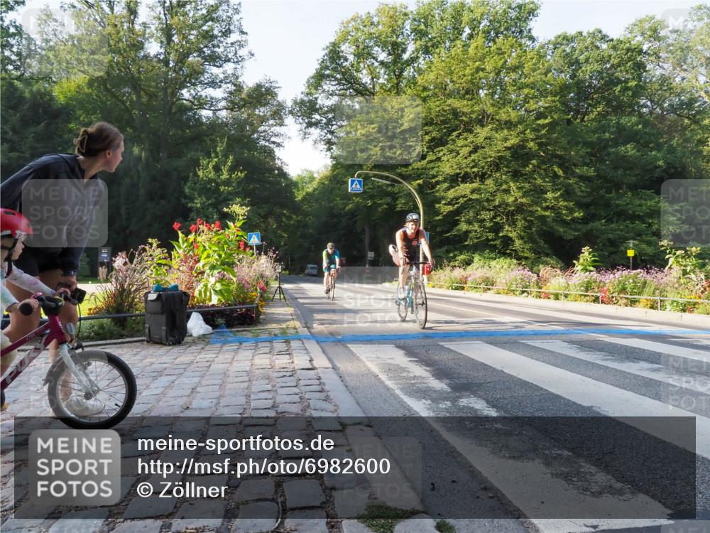 08.09.2024 - Stadtparktriathlon Zöllner http://msf.ph/oto/6982600 08.09.2024 09:21:26 Radfahren 64, 113, 127, 143, 146, 162 meine-sportfotos.de