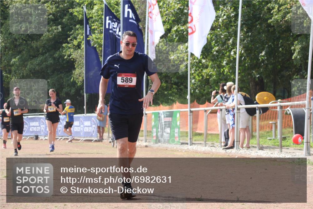 08.09.2024 - Airport Race Strokosch-Dieckow http://msf.ph/oto/6982631 08.09.2024 12:46:21 Ziel 289, 589 meine-sportfotos.de