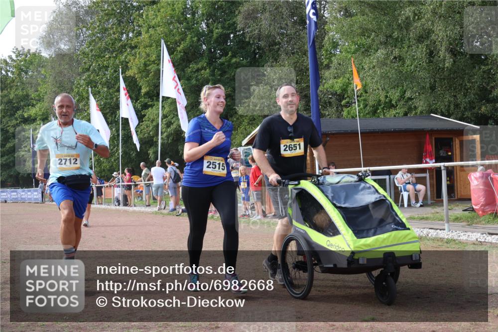 08.09.2024 - Airport Race Strokosch-Dieckow http://msf.ph/oto/6982668 08.09.2024 12:19:04 Ziel 92, 316, 2515, 2651, 2712, 2819 meine-sportfotos.de