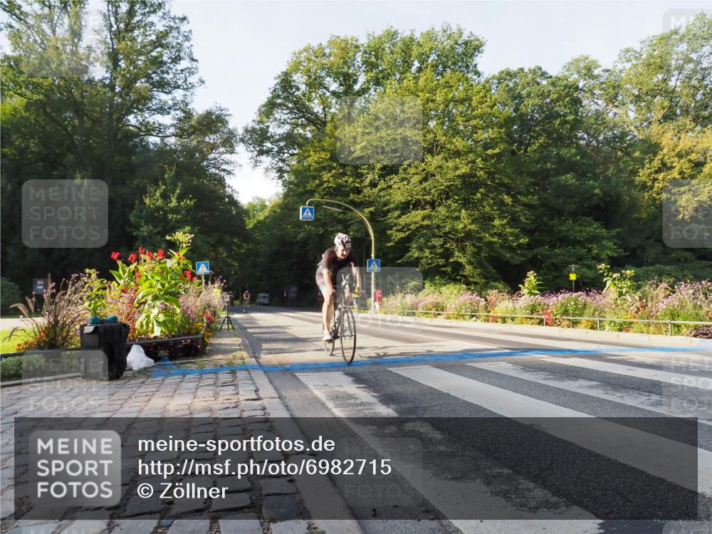 08.09.2024 - Stadtparktriathlon Zöllner http://msf.ph/oto/6982715 08.09.2024 09:22:58 Radfahren 94, 95, 108, 117, 121, 123, 179 meine-sportfotos.de