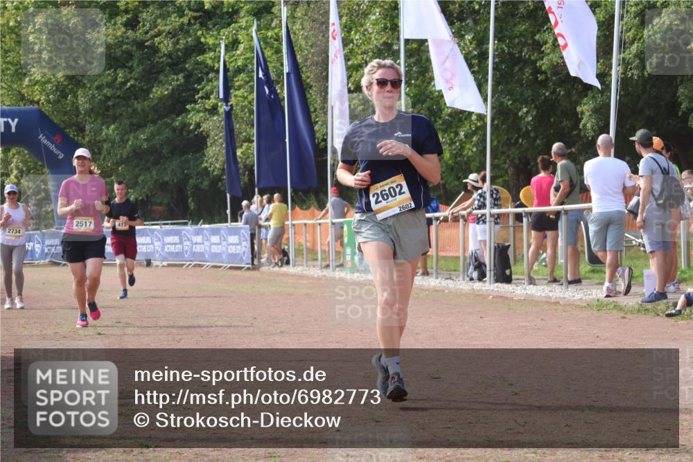 08.09.2024 - Airport Race Strokosch-Dieckow http://msf.ph/oto/6982773 08.09.2024 12:19:21 Ziel 413, 2517, 2602 meine-sportfotos.de